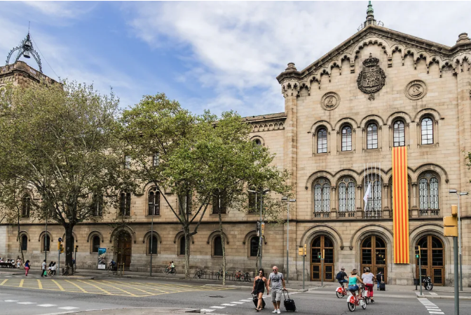 本科生留学福音！巴塞罗那大学旅游企业管理专业一年官硕！零语言